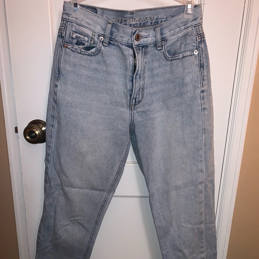 Non-Ripped Mom Jeans